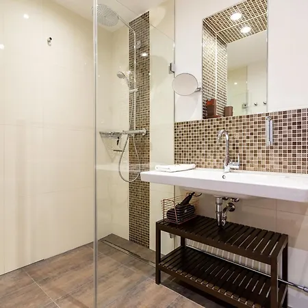 Duenenresidenz App 17 *